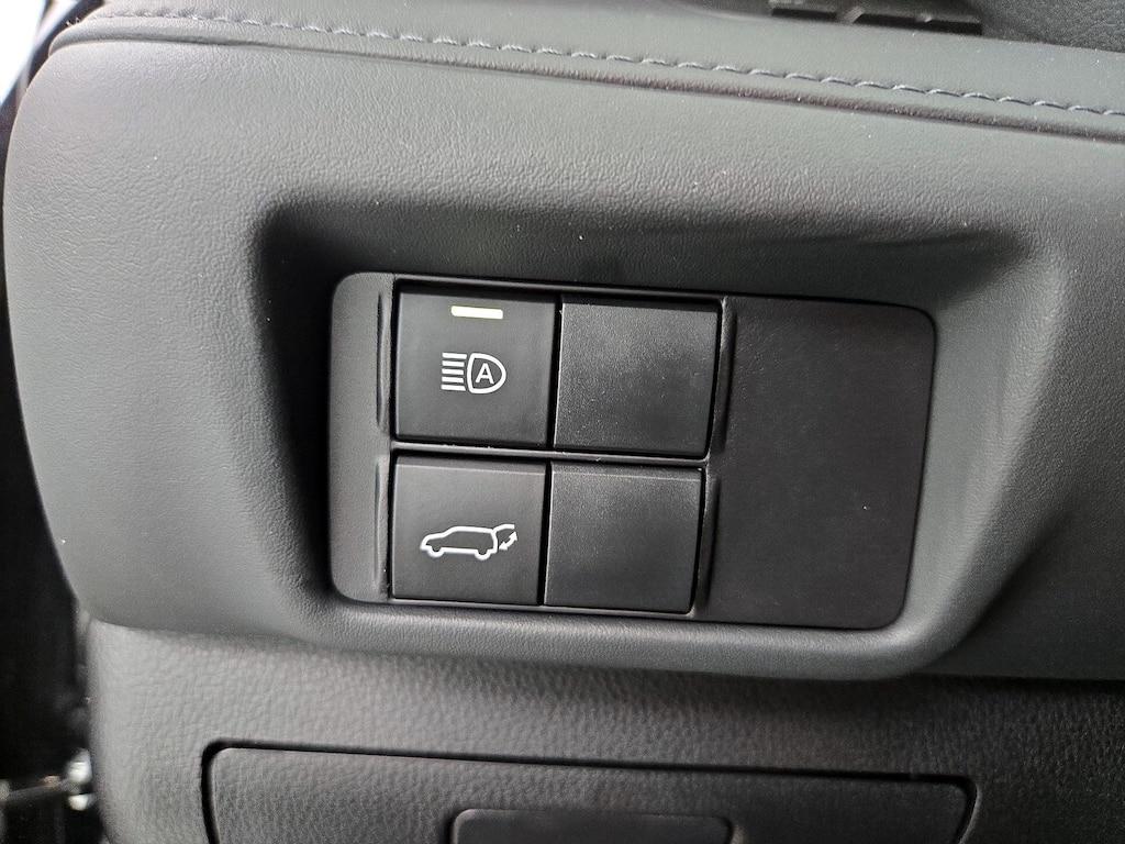 used 2022 Toyota Highlander Hybrid car, priced at $39,998