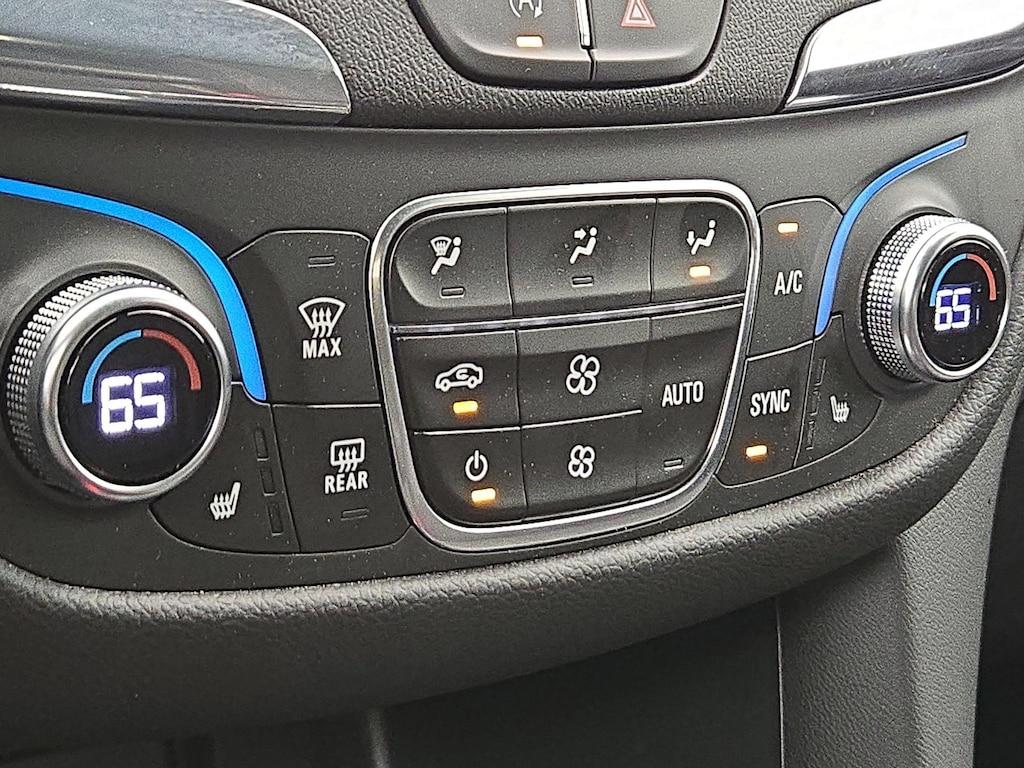 used 2023 Chevrolet Equinox car, priced at $23,998