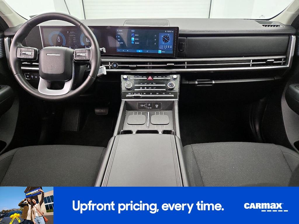 used 2024 Hyundai Santa Fe car, priced at $31,998