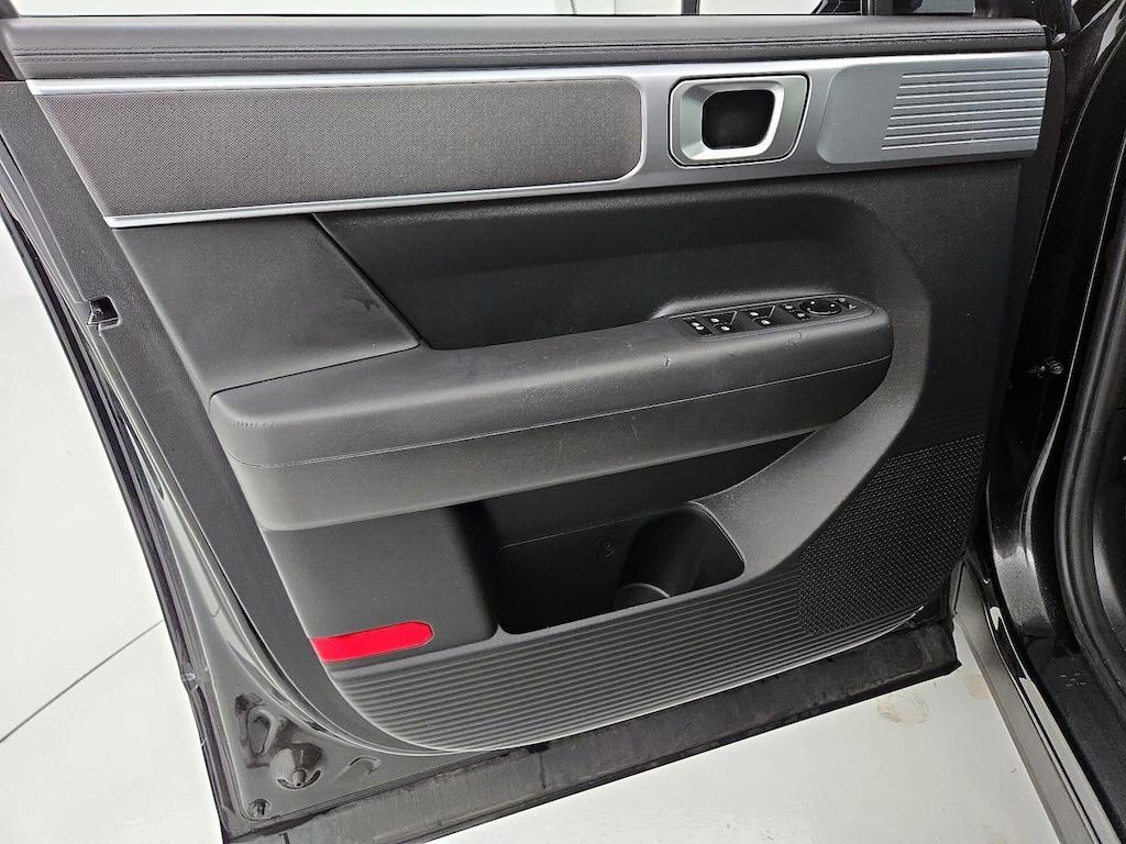 used 2024 Hyundai Santa Fe car, priced at $31,998