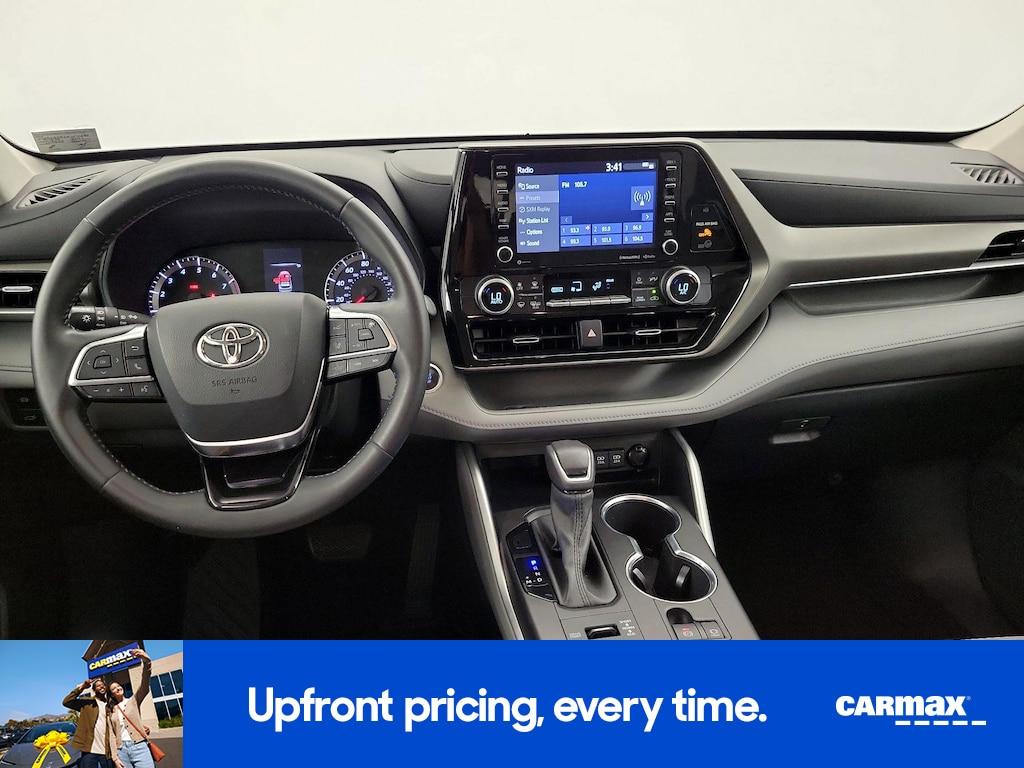 used 2021 Toyota Highlander car, priced at $28,998