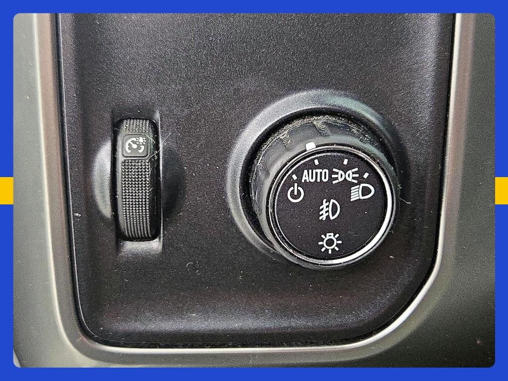 used 2018 Chevrolet Silverado 1500 car, priced at $25,998