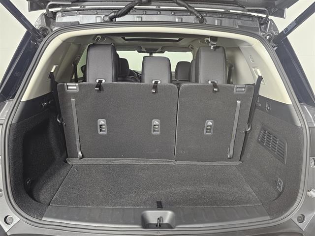 new 2025 Nissan Pathfinder car, priced at $39,445