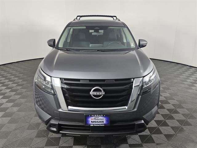 new 2025 Nissan Pathfinder car, priced at $39,445