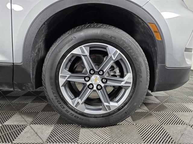 used 2025 Chevrolet Blazer car, priced at $26,999