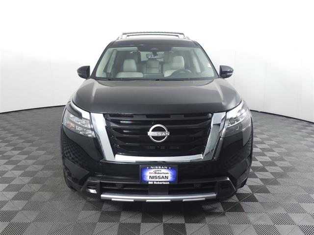 new 2025 Nissan Pathfinder car, priced at $39,475
