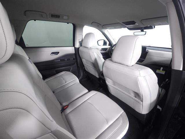 new 2025 Nissan Pathfinder car, priced at $39,475