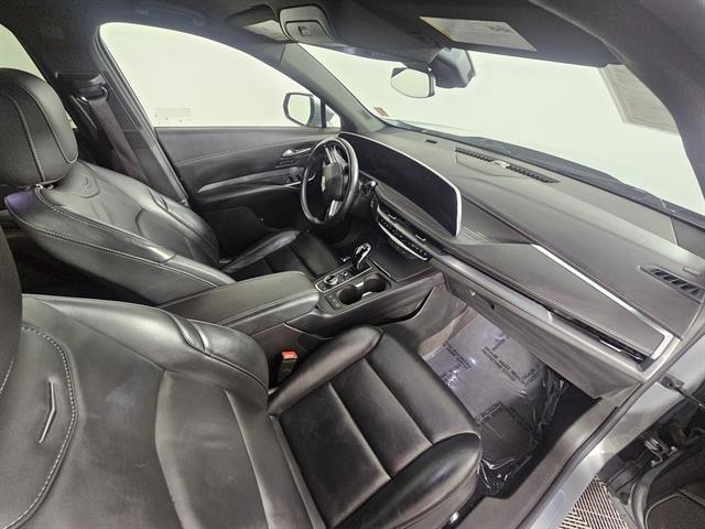 used 2024 Cadillac XT4 car, priced at $26,999