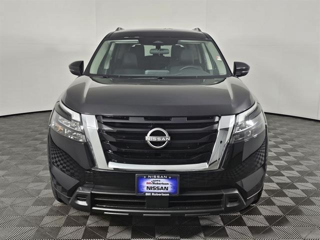 new 2025 Nissan Pathfinder car, priced at $38,160