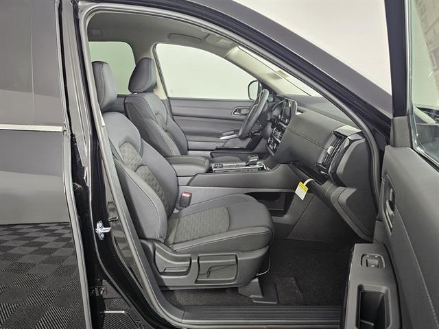 new 2025 Nissan Pathfinder car, priced at $38,160
