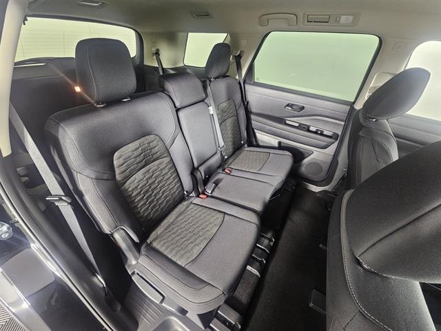 new 2025 Nissan Pathfinder car, priced at $38,160
