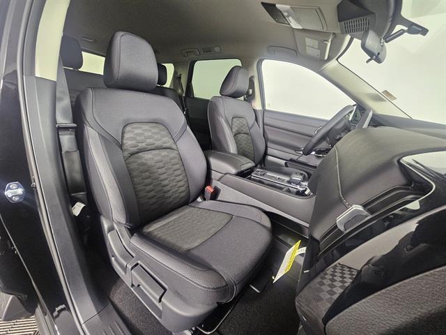 new 2025 Nissan Pathfinder car, priced at $38,160