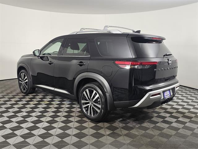 new 2025 Nissan Pathfinder car, priced at $47,545