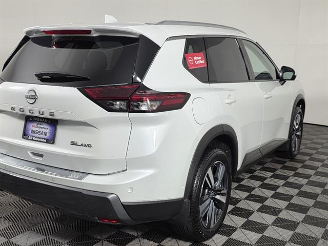 used 2024 Nissan Rogue car, priced at $30,999