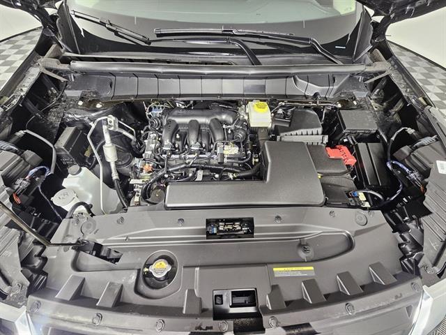 new 2025 Nissan Pathfinder car, priced at $34,965