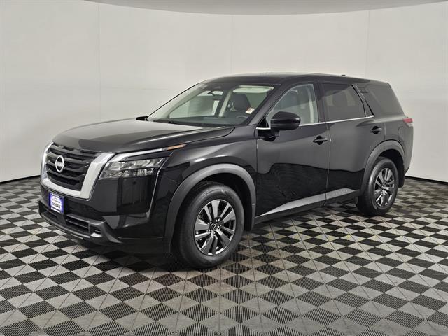 new 2025 Nissan Pathfinder car, priced at $34,965