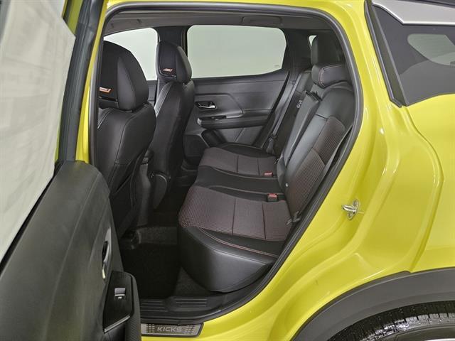 new 2025 Nissan Kicks car, priced at $33,785
