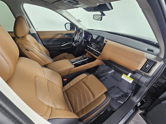 new 2025 Nissan Pathfinder car, priced at $47,410
