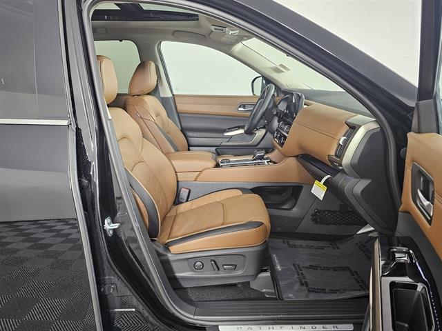 new 2025 Nissan Pathfinder car, priced at $47,410