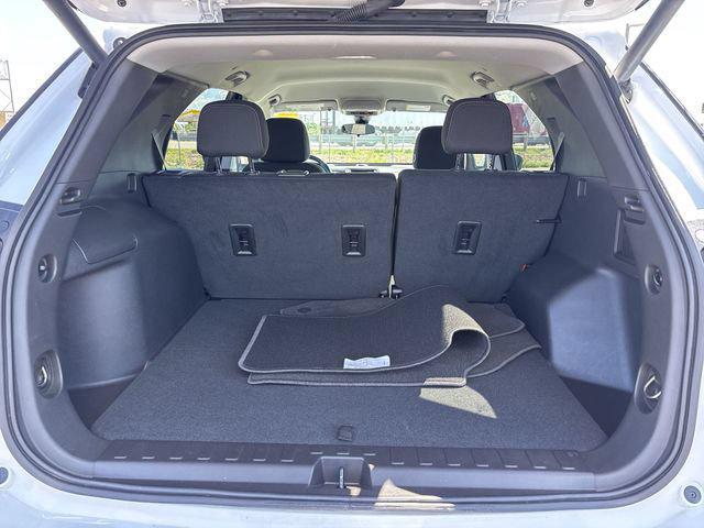 used 2024 Chevrolet Equinox car, priced at $25,398