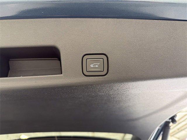 new 2026 Chevrolet Traverse car, priced at $45,051