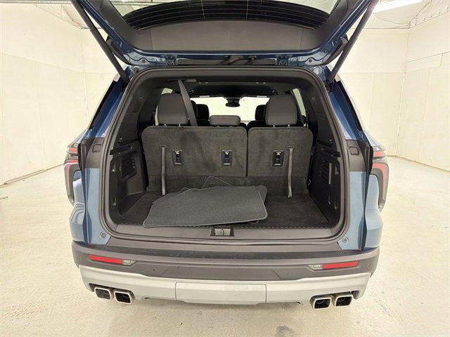 used 2025 Chevrolet Traverse car, priced at $35,000