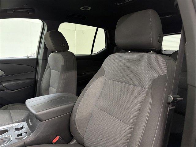 used 2023 Chevrolet Traverse car, priced at $27,199