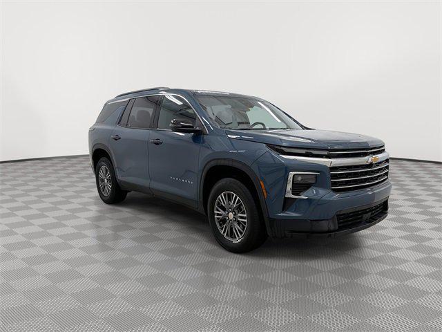 used 2025 Chevrolet Traverse car, priced at $34,000