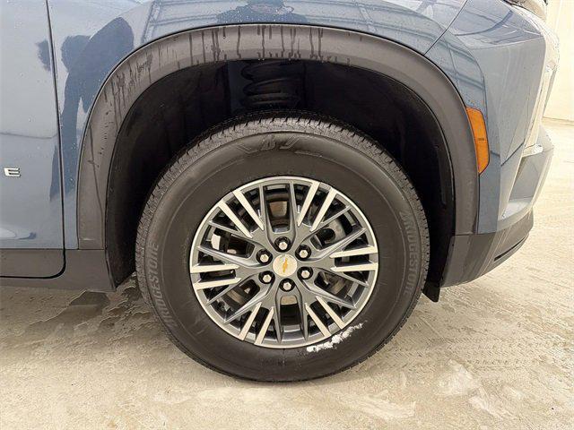 used 2025 Chevrolet Traverse car, priced at $34,000