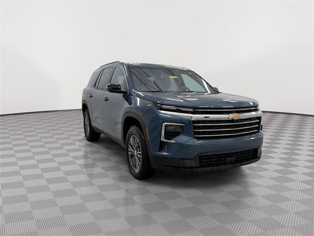 used 2025 Chevrolet Traverse car, priced at $34,000