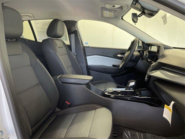 new 2025 Chevrolet Trax car, priced at $22,943