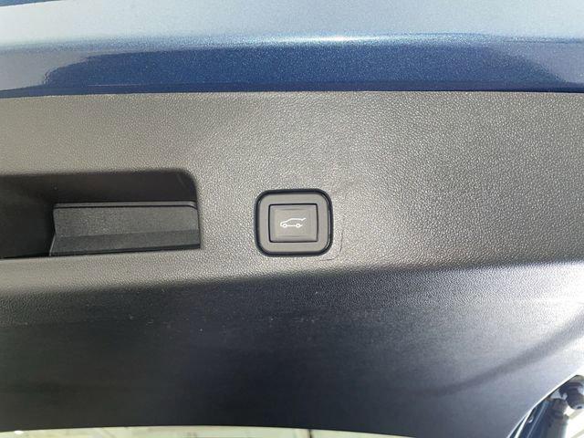 new 2026 Chevrolet Traverse car, priced at $59,795