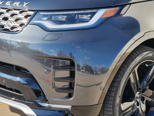new 2026 Land Rover Discovery car, priced at $78,771