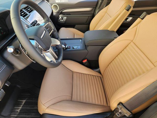 used 2026 Land Rover Discovery car, priced at $78,771