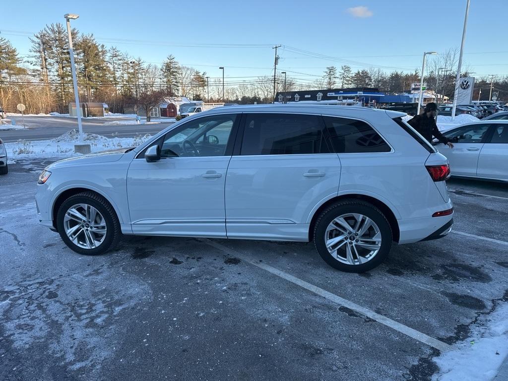 used 2023 Audi Q7 car, priced at $38,111