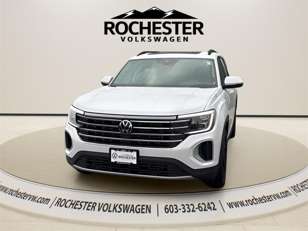 new 2026 Volkswagen Atlas car, priced at $45,886