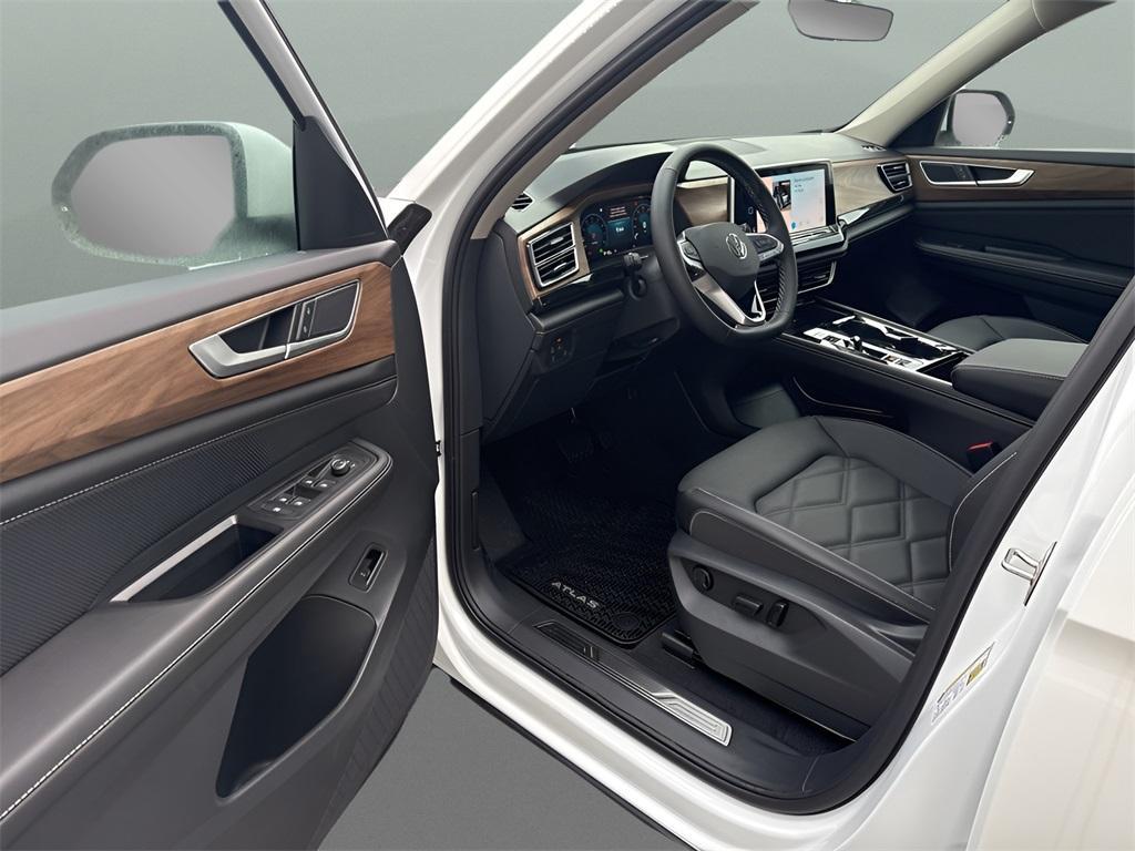 new 2026 Volkswagen Atlas car, priced at $45,886