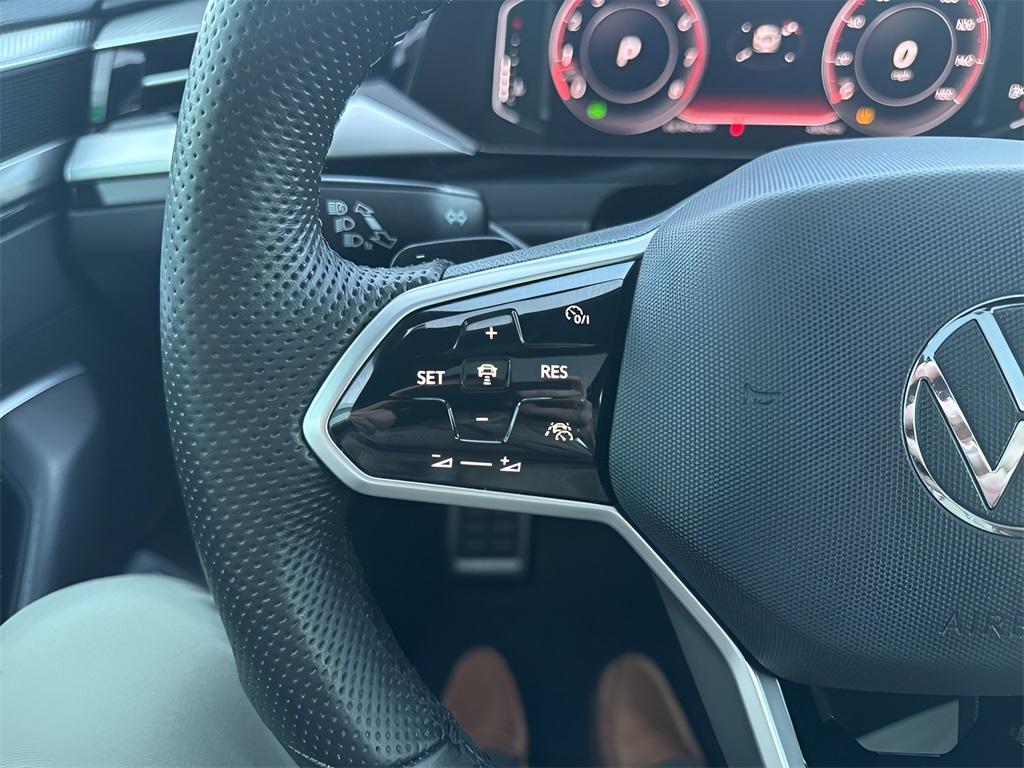 used 2022 Volkswagen Arteon car, priced at $27,198