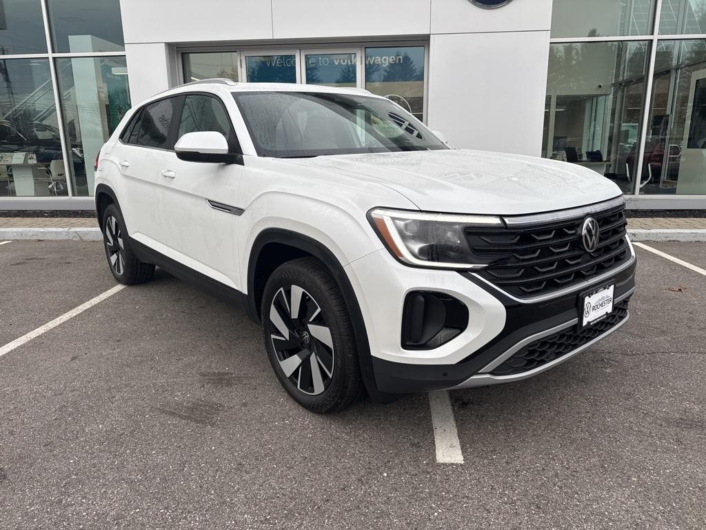 new 2026 Volkswagen Atlas Cross Sport car, priced at $44,752