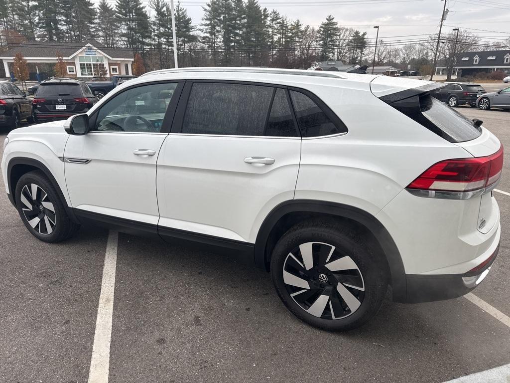 new 2026 Volkswagen Atlas Cross Sport car, priced at $44,752