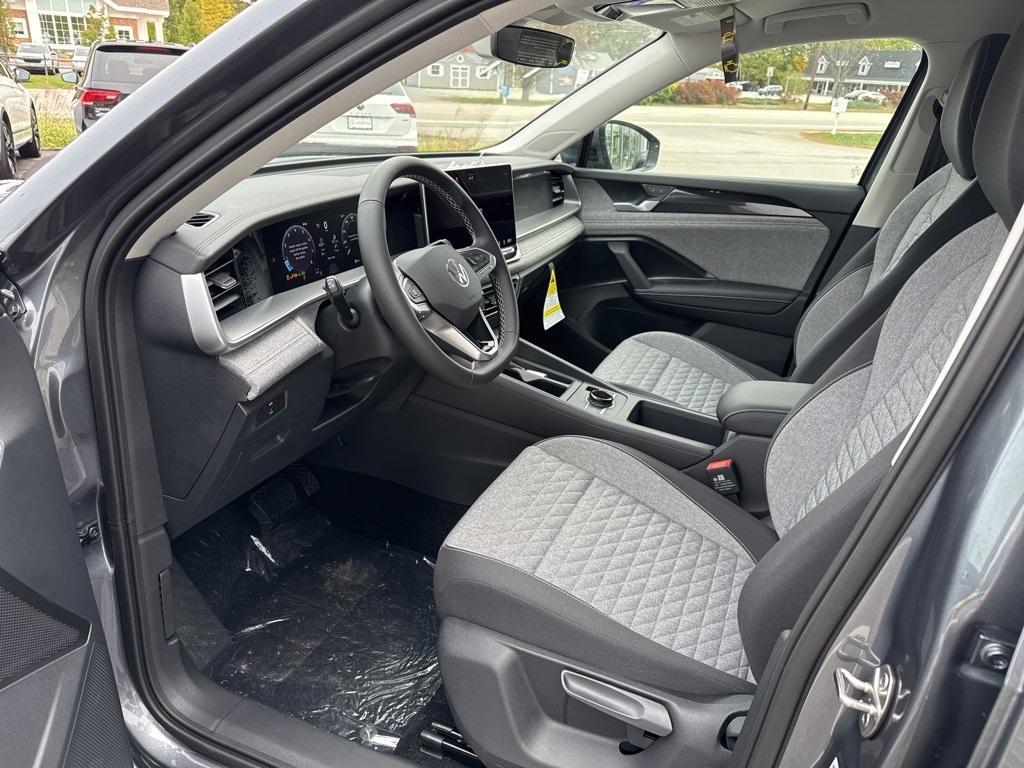 new 2026 Volkswagen Tiguan car, priced at $32,321