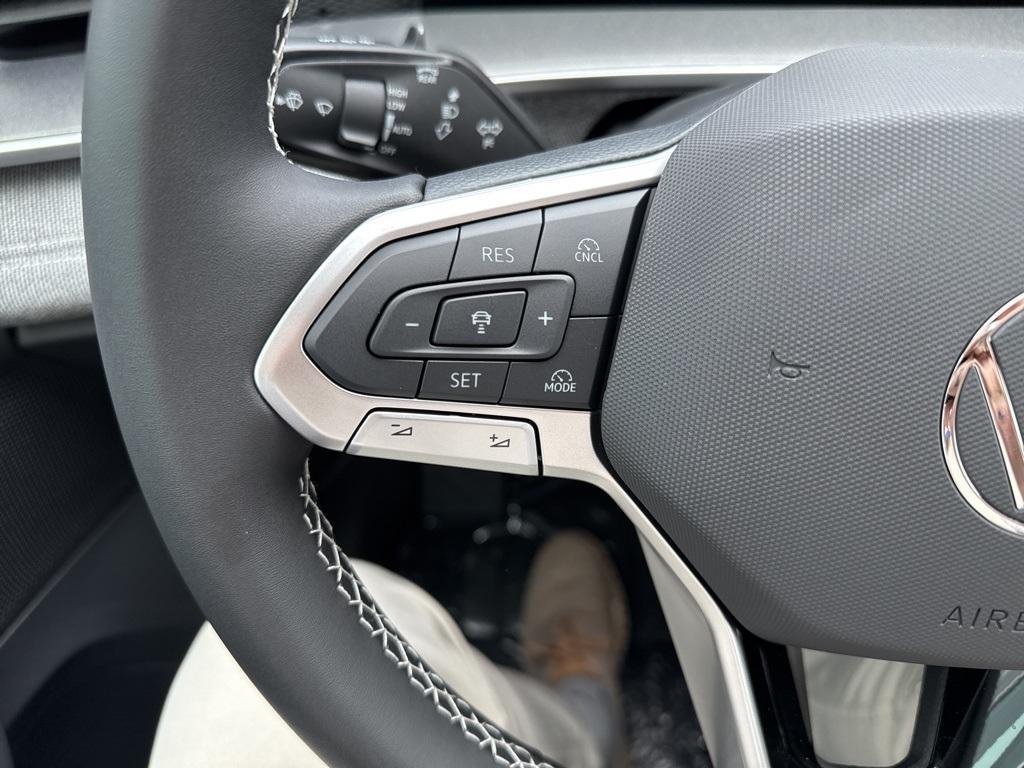 new 2026 Volkswagen Tiguan car, priced at $32,321