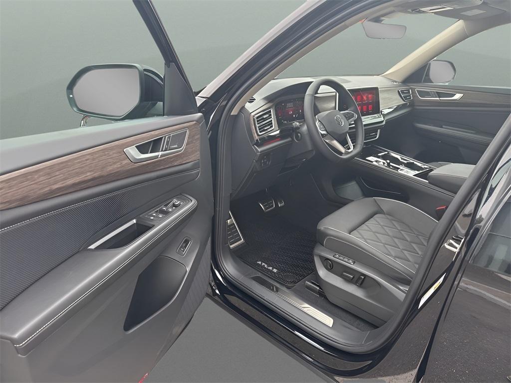 new 2026 Volkswagen Atlas car, priced at $52,821