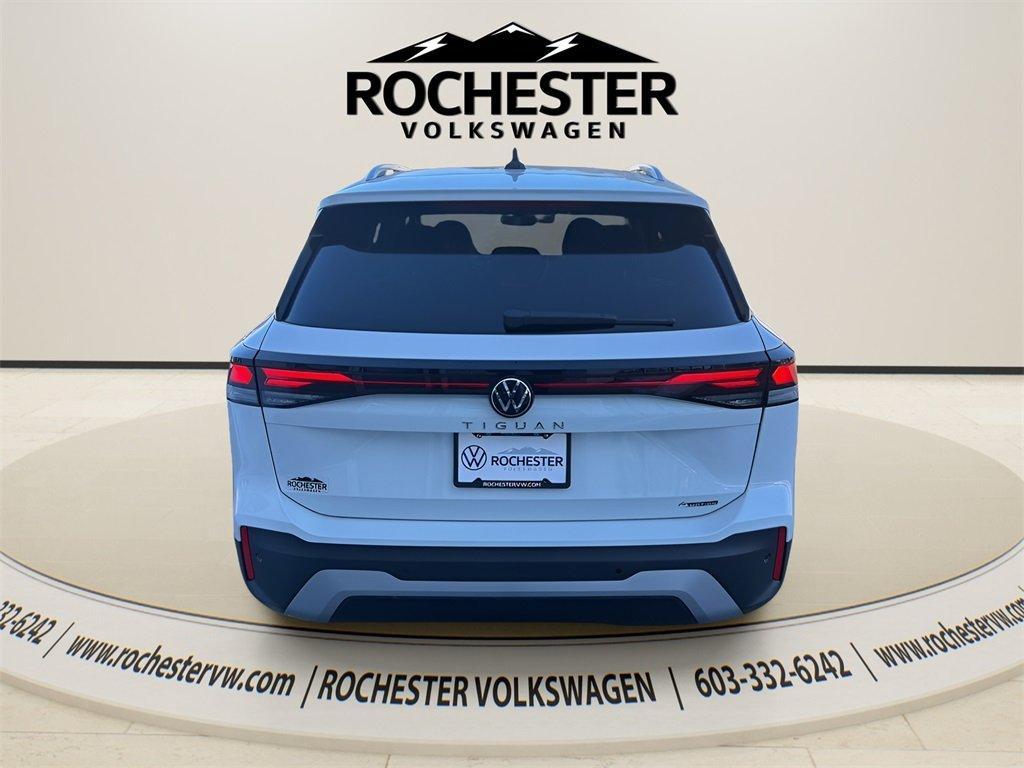 used 2025 Volkswagen Tiguan car, priced at $29,777