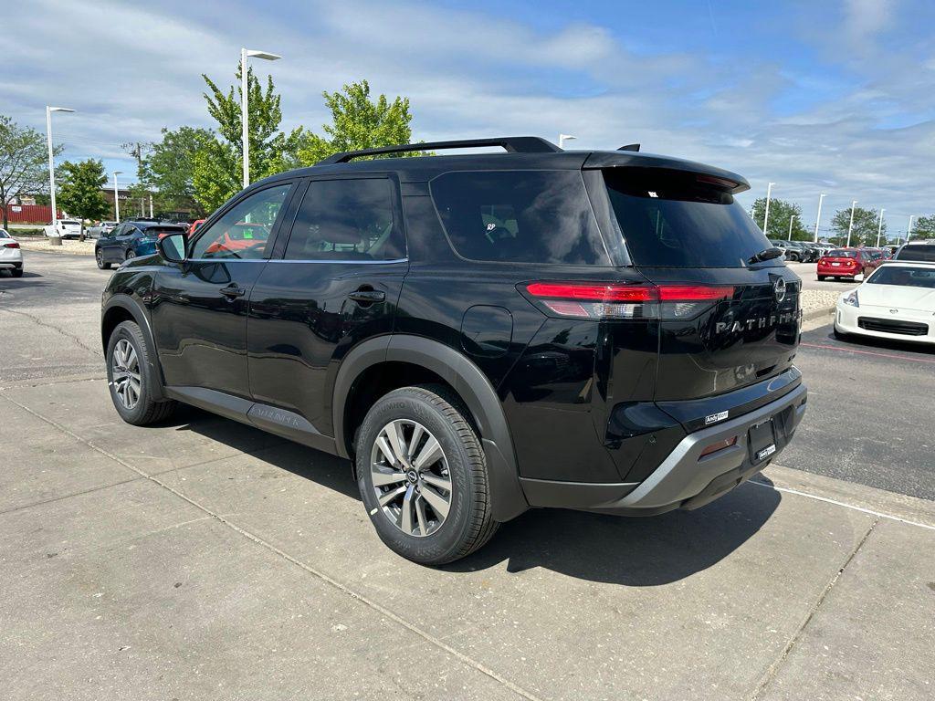 new 2026 Nissan Pathfinder car, priced at $40,995