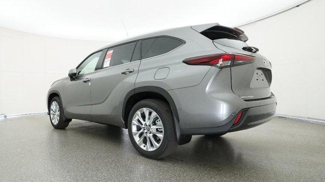 new 2025 Toyota Highlander car, priced at $53,178