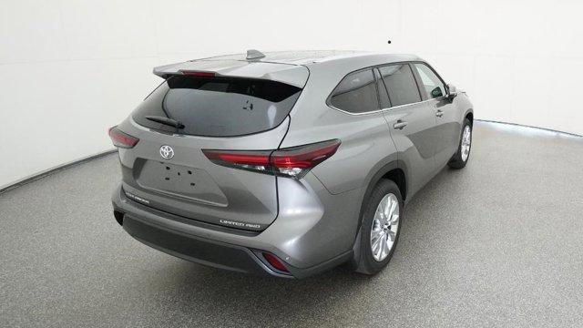 new 2025 Toyota Highlander car, priced at $53,178