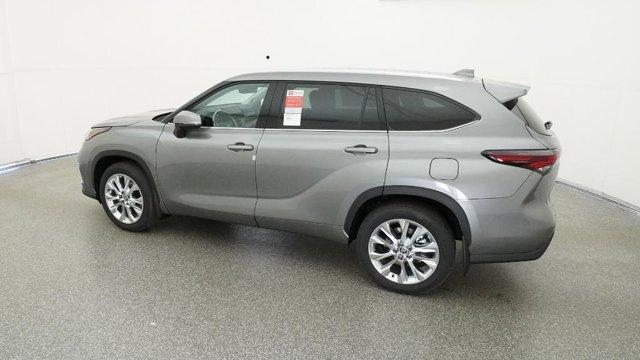new 2025 Toyota Highlander car, priced at $53,178