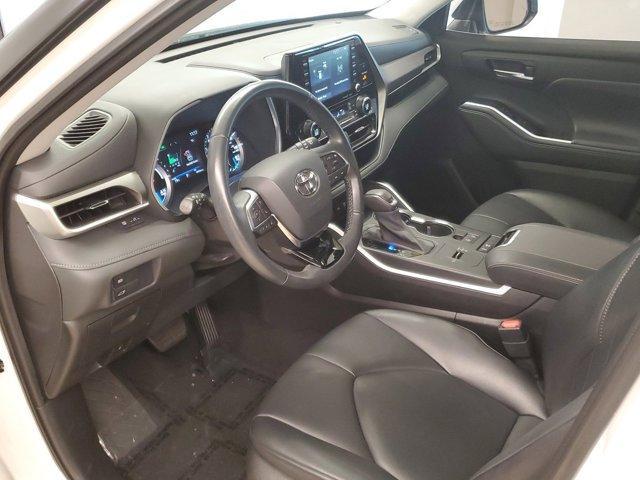 used 2021 Toyota Highlander Hybrid car