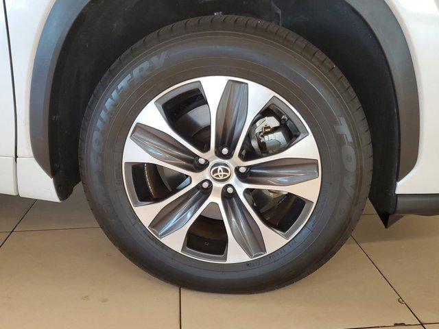 used 2021 Toyota Highlander Hybrid car